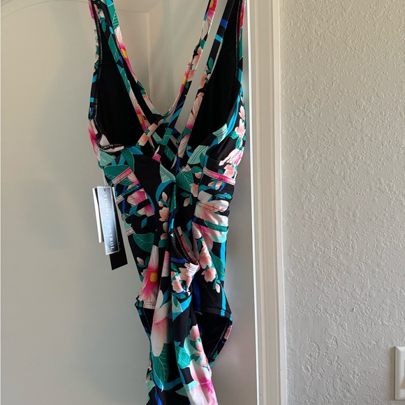 LABLANCA NWT TUMMY CONTROL SWIMSUIT - Picture 2 of 4